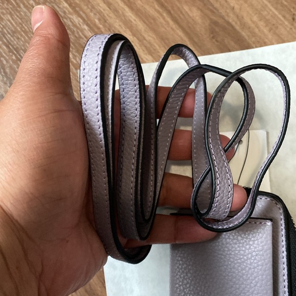 BNWT Calvin Klein Lanyard/ Coin Purse - Light Purple/Lavander - Picture 3 of 10